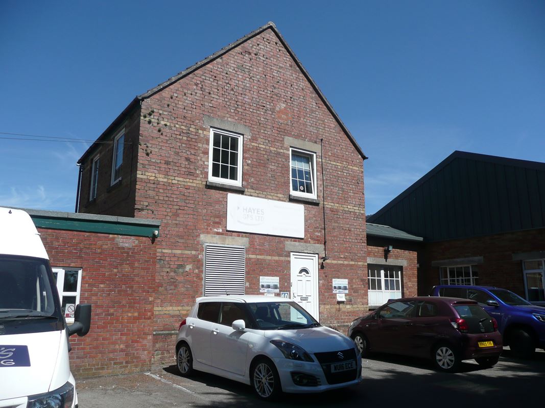 274 to 7,597 Sq Ft , Bath Road Business Centre, Bath Road SN10 - Available