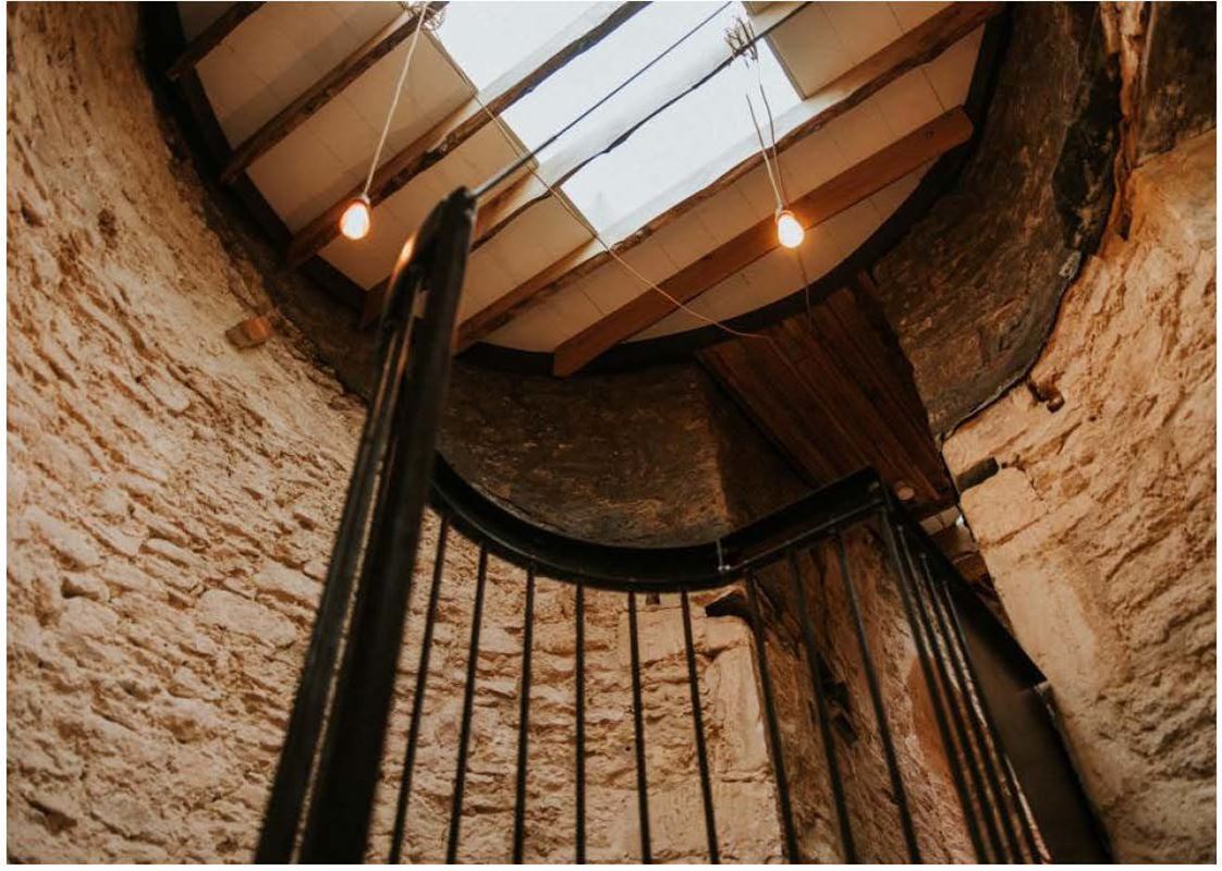 317 to 437 Sq Ft , Units At Southernwood Castle, The Rocks SN14 - Available