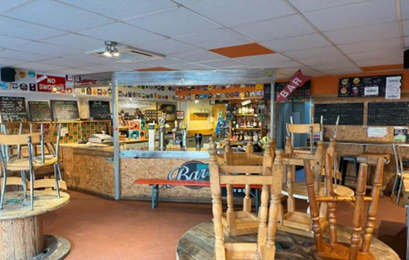 3,953 Sq Ft , 5 & 7 Market Street TA18 - Available