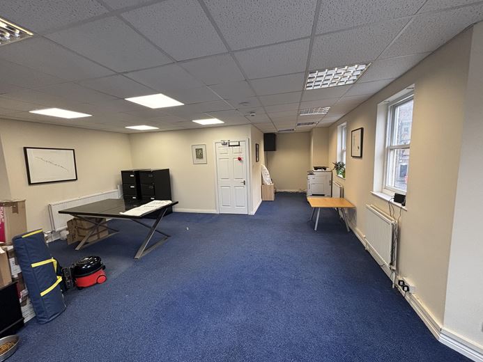 880 Sq Ft , First Floor 4 Chartfield House, Castle Street TA1 - Available