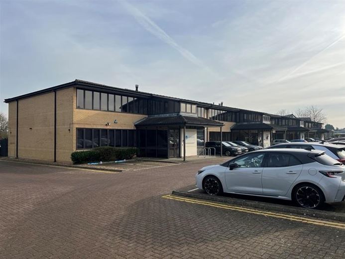 2,080 to 5,385 Sq Ft , Wellbrook Court, Wellbrook Way CB3 - Available