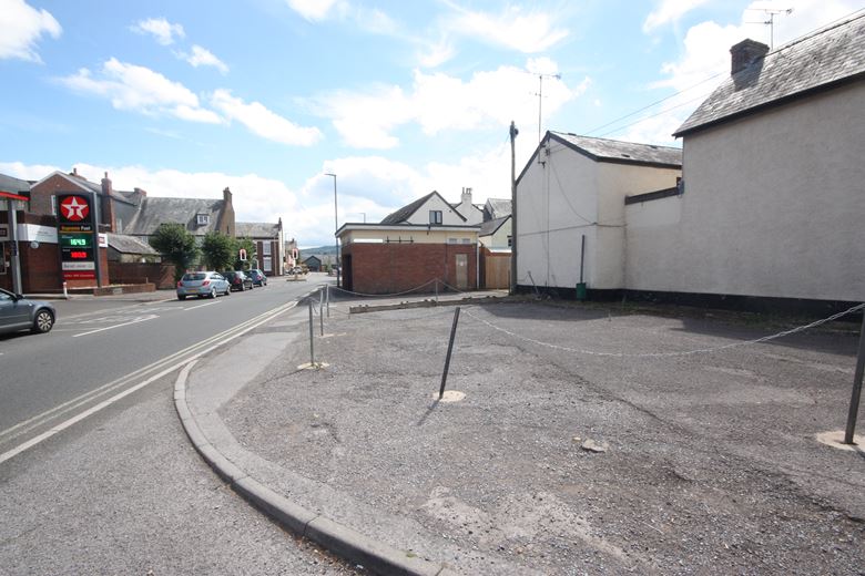 277.2 Sq Ft , Car Parking, Longforth Road TA21 - Available
