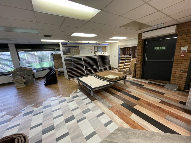 1,530 Sq Ft , 10 Clevedon Walk BS48 - Available