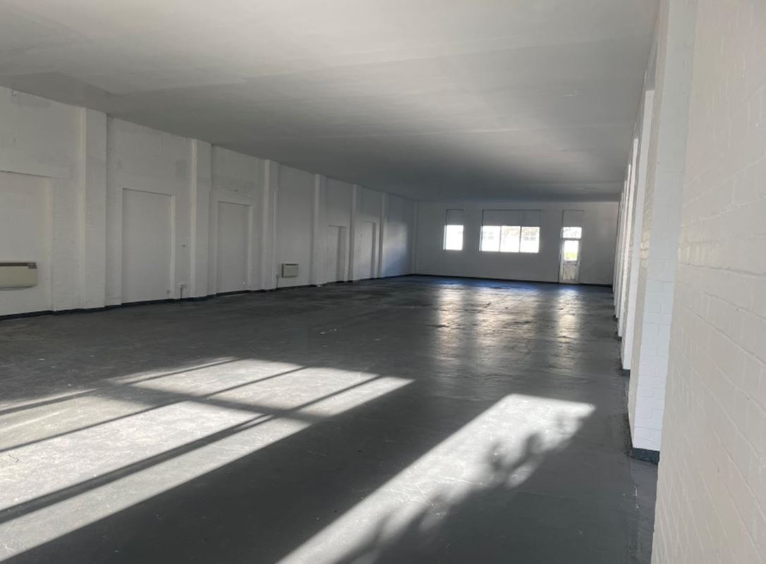 7,000 Sq Ft , Part Unit 11, Cotswold Business Park & Airport GL7 - Available