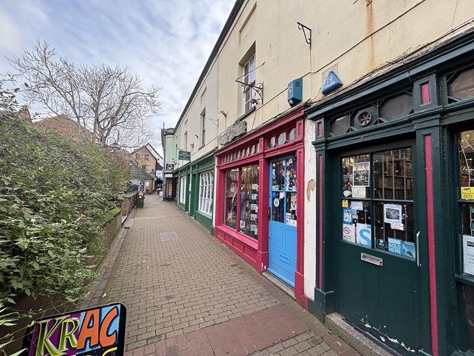  , 4 Bath Place TA1 - Under Offer