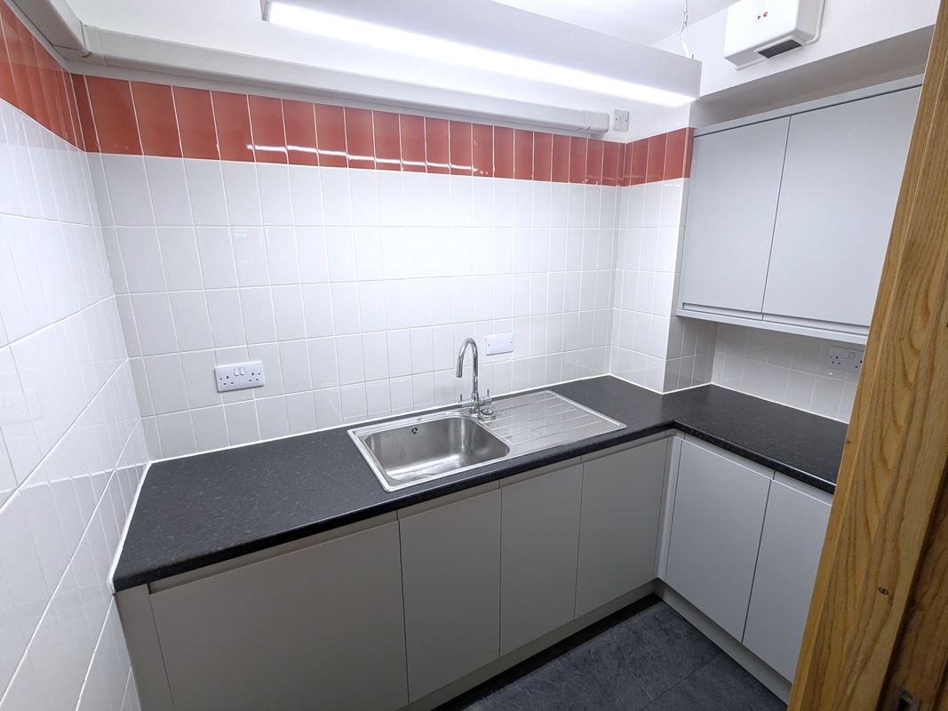 1,242 Sq Ft , 50 Cambridge Place CB2 - Available