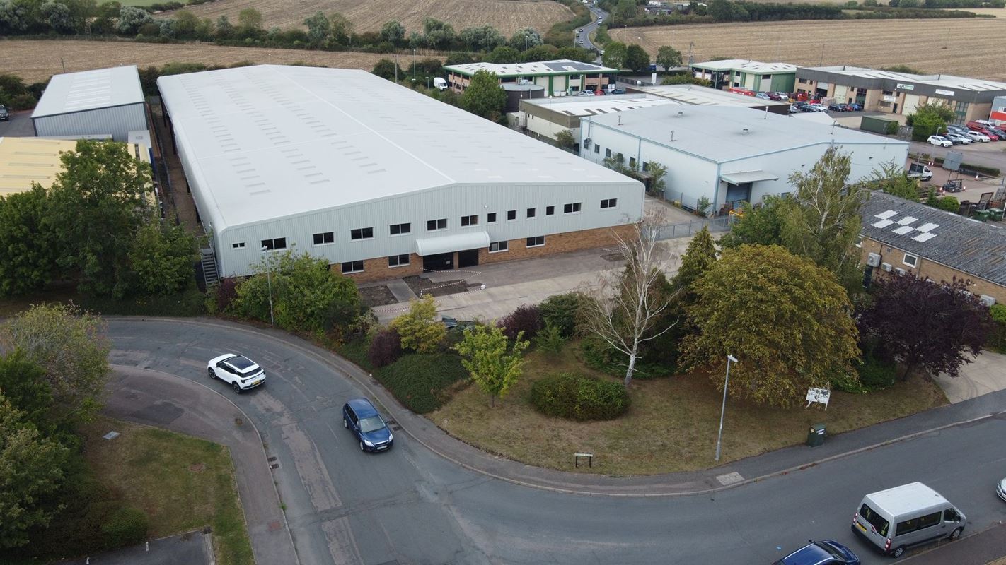 44,684 Sq Ft , 41 Edison Road PE27 - Available