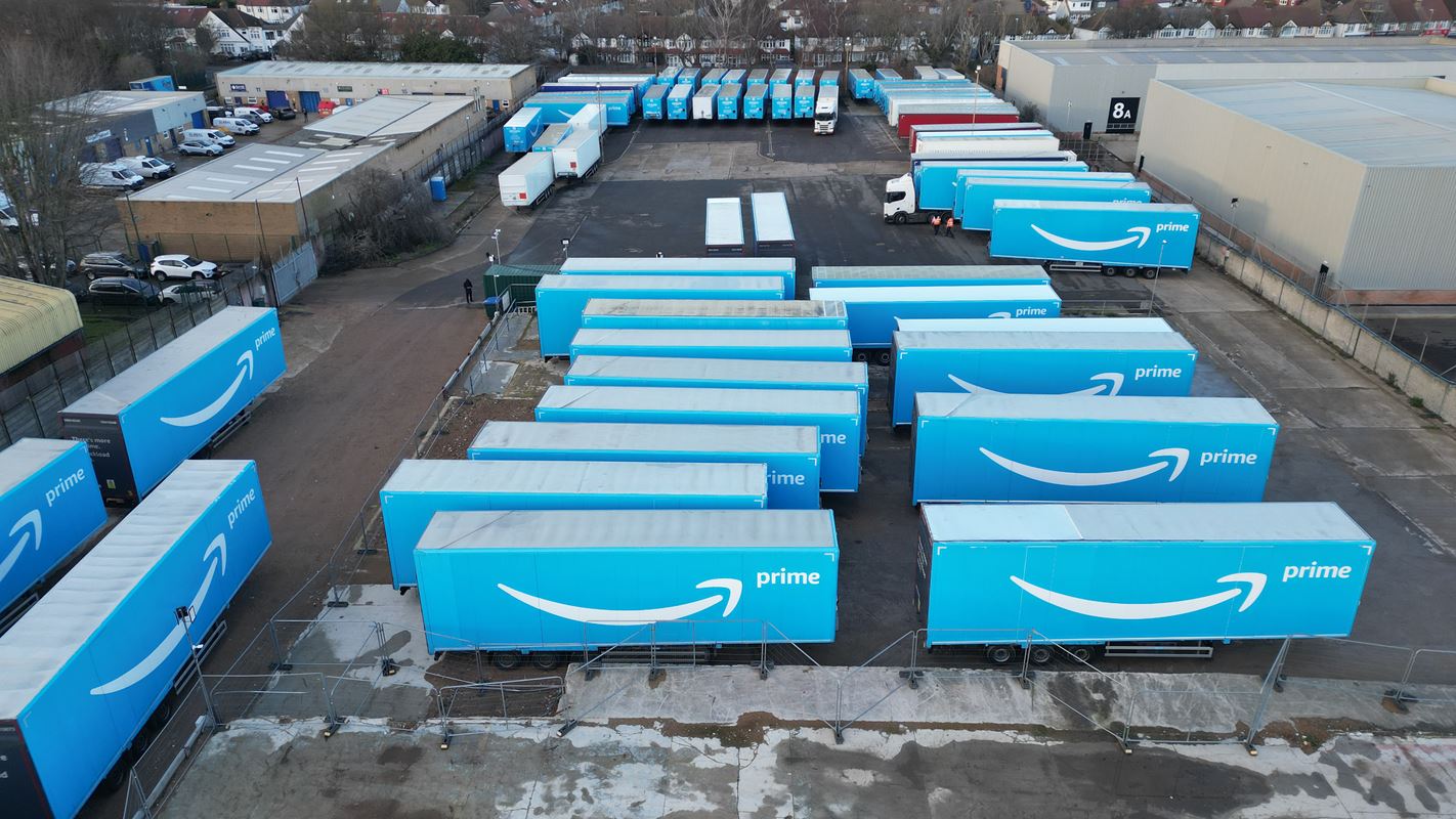  , Horatius Way CR0 - Available