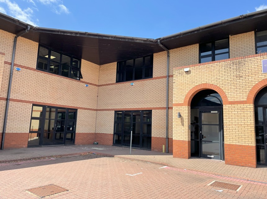 3,177 Sq Ft , Unit 5 Isis Business Centre OX4 - Available
