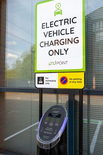 4,606 Sq Ft , Part 2nd Floor Willow Court OX2 - Available