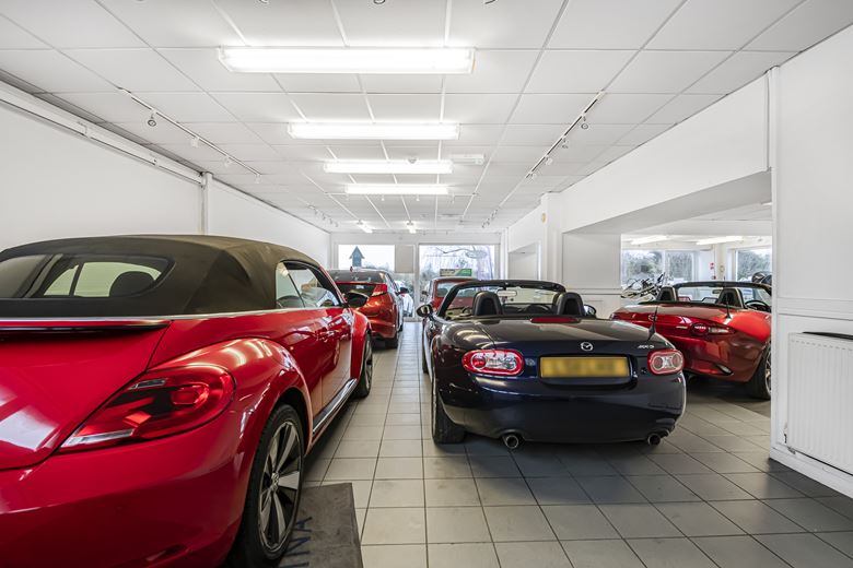 7,814 Sq Ft , 300 Abingdon Road OX1 - Available