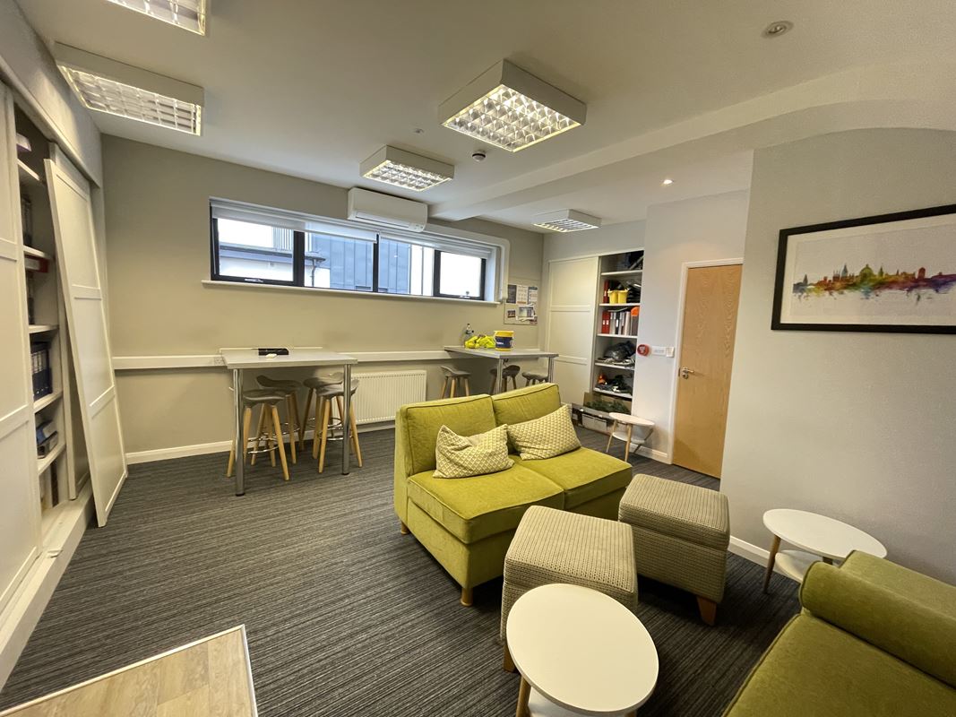 2,310 Sq Ft , 10 Lime Tree Mews OX3 - Available