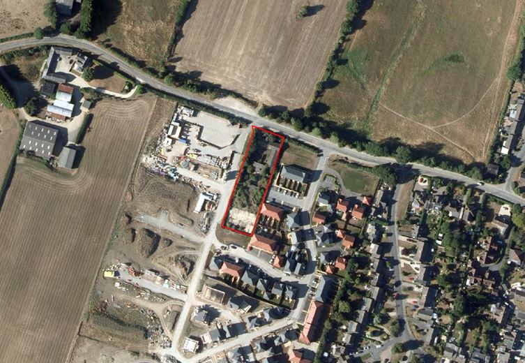 0.73 acres , Land And Buildings Off Highworth Road Faringdon, Highworth Road  SN7