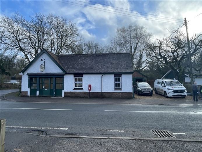 1,066 Sq Ft , Leckford Shop, Leckford Lane SO20 - Available