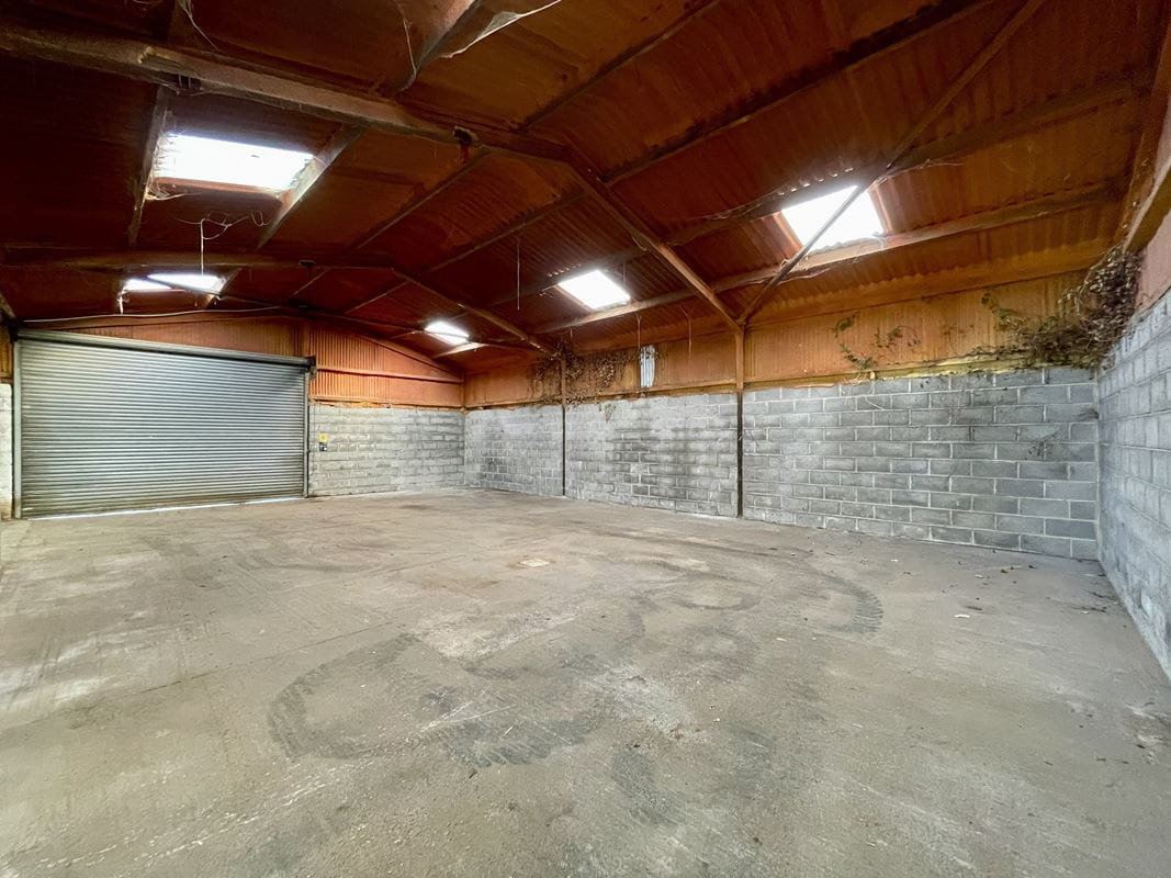 2,150 Sq Ft , Meadowfields Unit, HG4 - Available