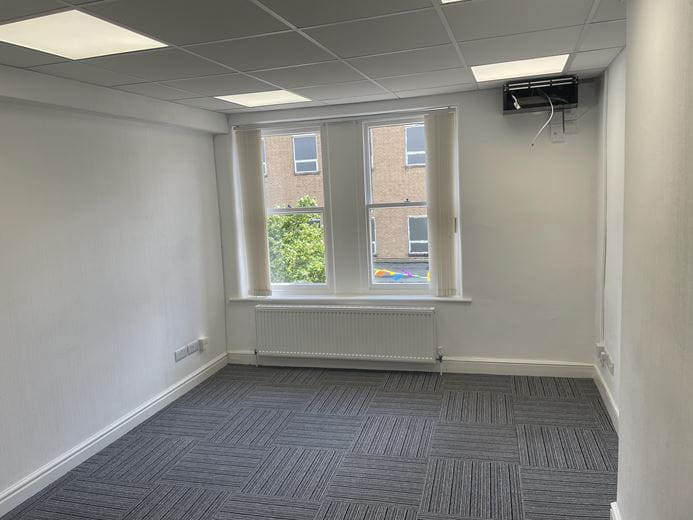 415 to 812 Sq Ft , Regal Chambers, 22A Oxford Street HG1 - Available