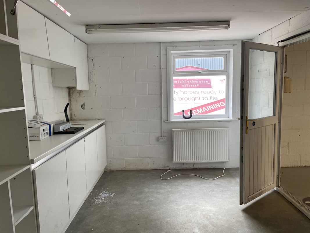 1,928 Sq Ft , Unit 3, Hookstone Park HG2 - Available