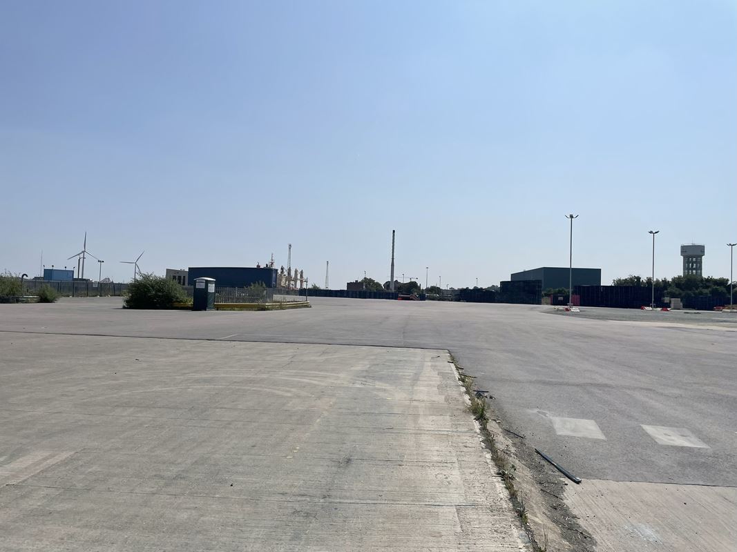 9 acres , Northfleet DA11 - Available