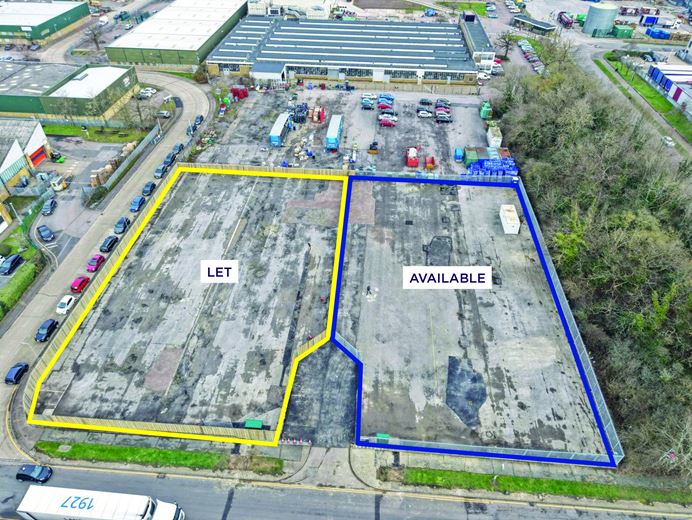 0.538 acres , Plot 2 Horsecroft Road CM19 - Available