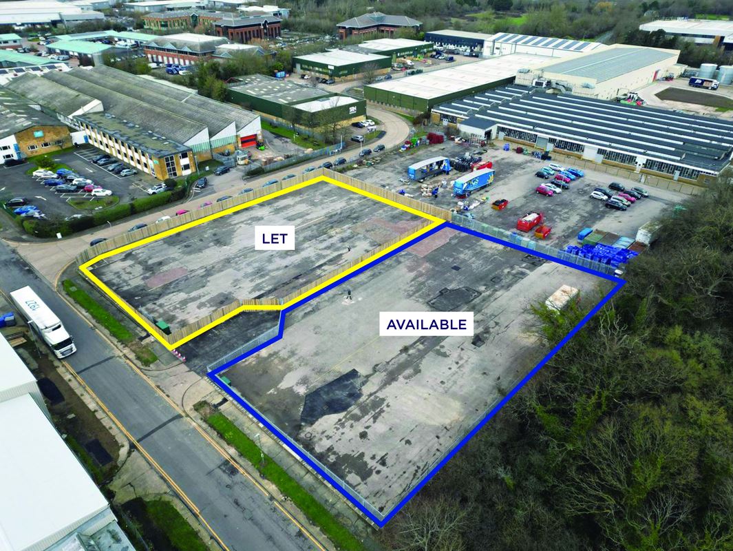 0.538 acres , Plot 2 Horsecroft Road CM19 - Available