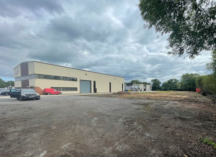 19,000 to 30,000 Sq Ft , Telford Road Site OX26 - Available