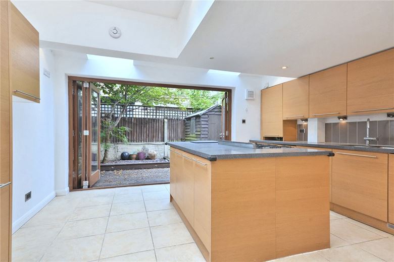 4 bedroom house, Cross Street, London SW13