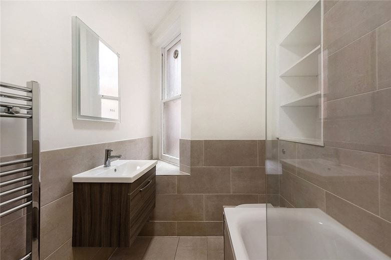 1 bedroom flat, Elm Bank Mansions, The Terrace SW13