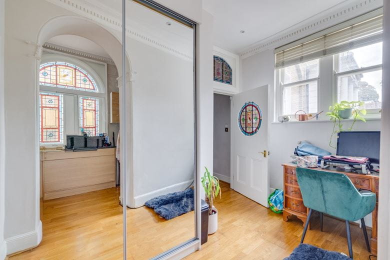 2 bedroom , Petersham Road, Richmond TW10 - Available