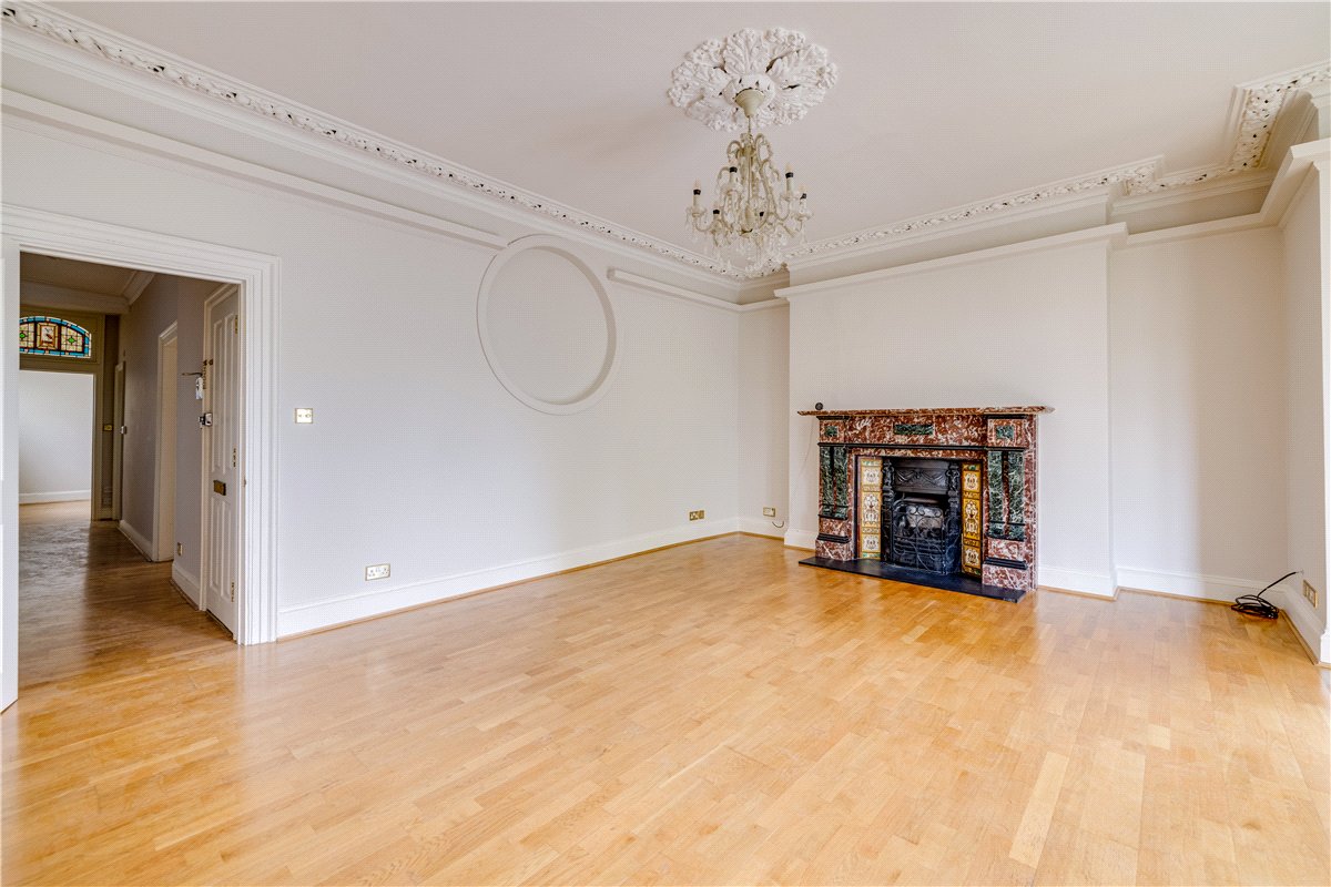 2 bedroom , Petersham Road, Richmond TW10 - Let Agreed