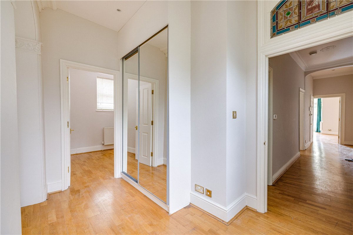 2 bedroom , Petersham Road, Richmond TW10 - Let Agreed