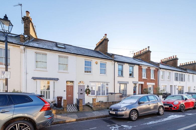 2 bedroom house, Thorne Street, London SW13