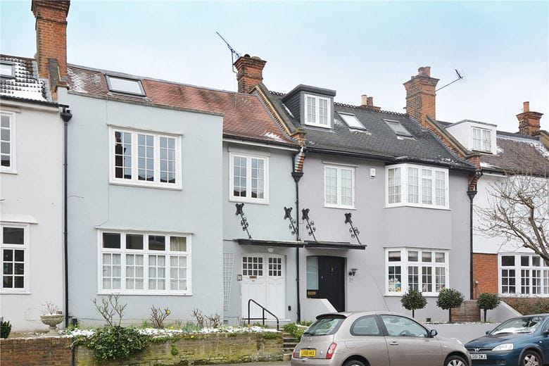 1 bedroom flat, Clavering Avenue, London SW13 - Let Agreed