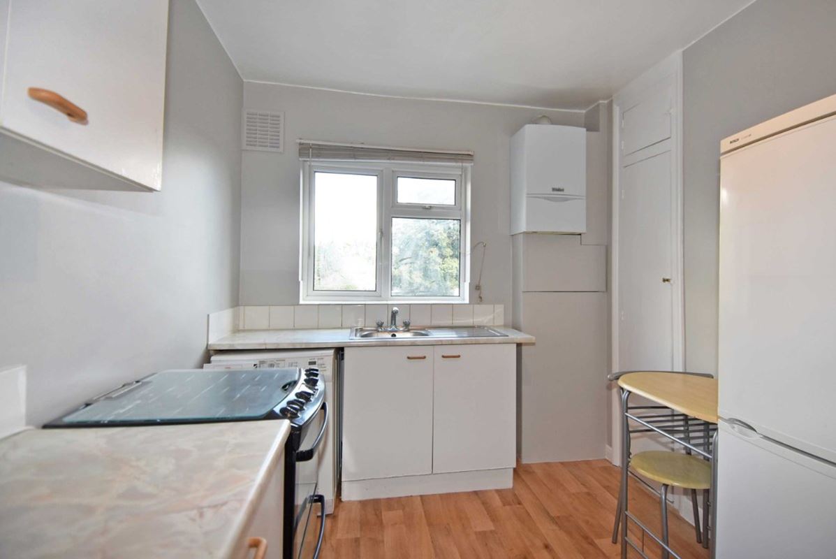 1 bedroom flat, Richmond Road, Kingston upon Thames KT2