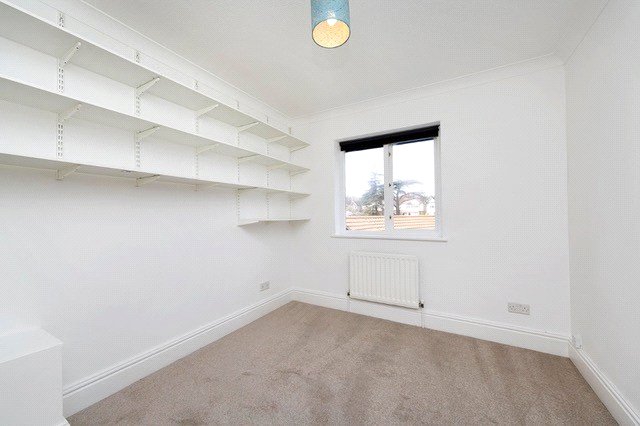 3 bedroom house, Lower Grove Road, Richmond TW10 - Available