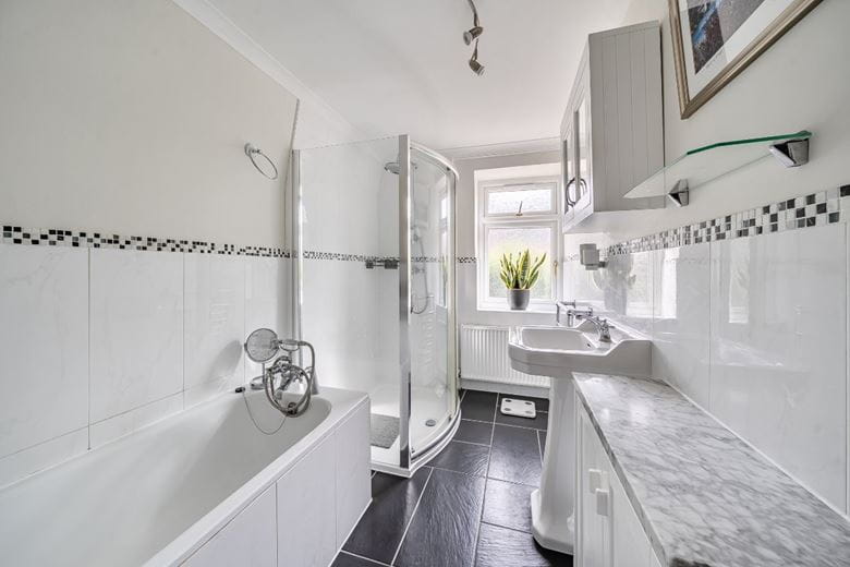 4 bedroom house, Latchmere Close, Richmond TW10 - Available