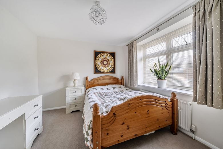 4 bedroom house, Latchmere Close, Richmond TW10 - Available