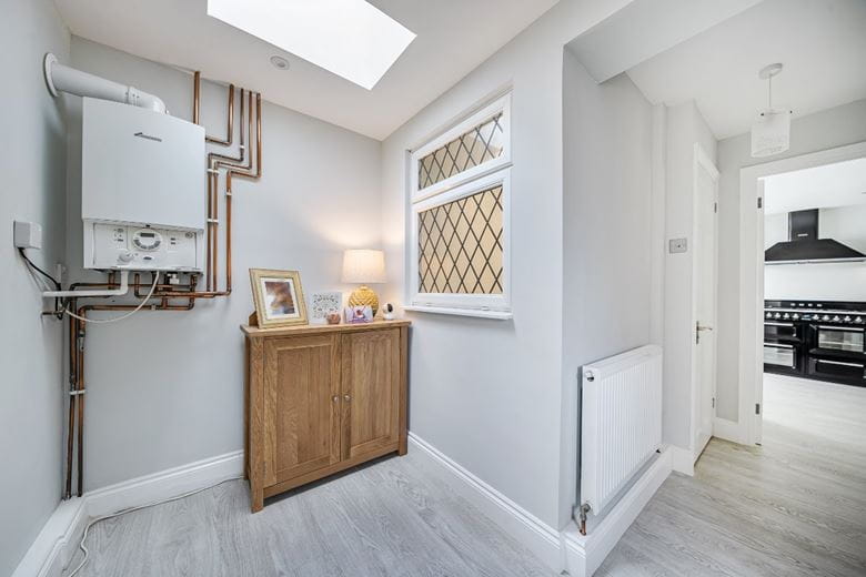 4 bedroom house, Latchmere Close, Richmond TW10 - Available