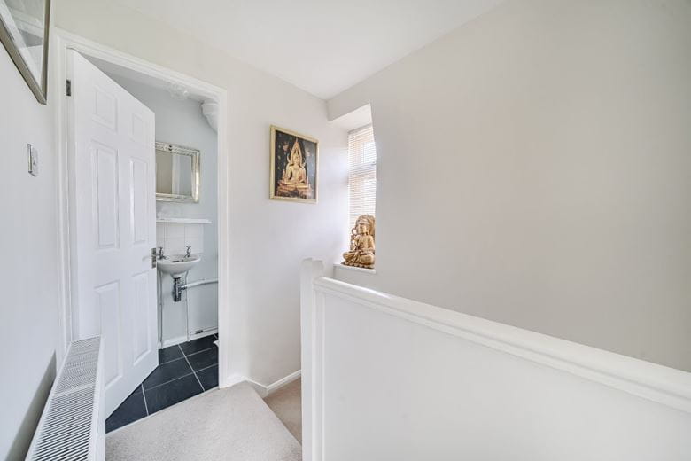 4 bedroom house, Latchmere Close, Richmond TW10 - Available