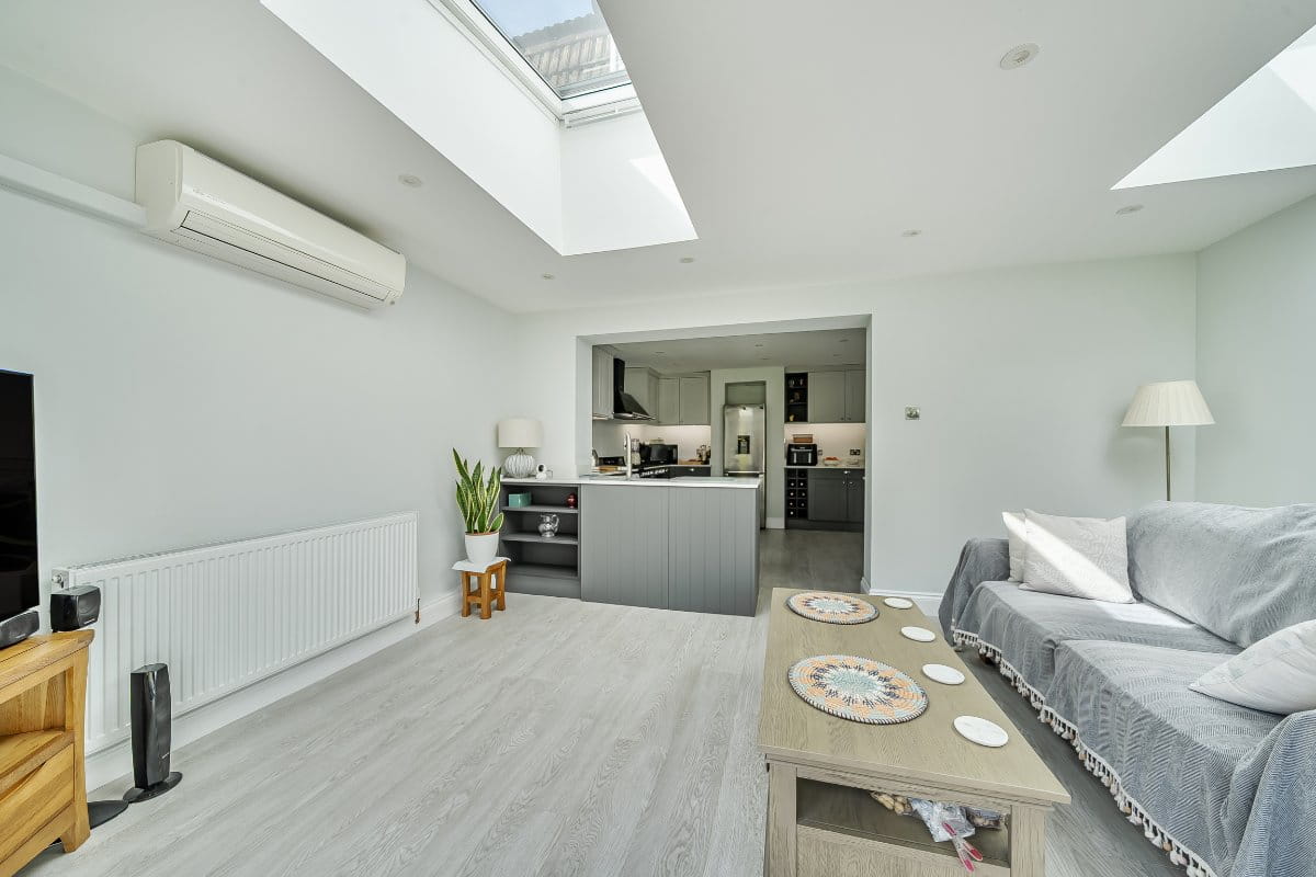 4 bedroom house, Latchmere Close, Richmond TW10 - Available