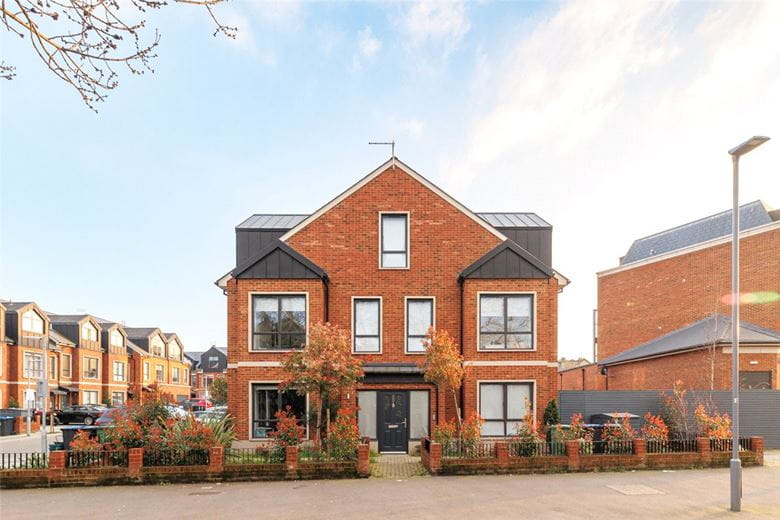 4 bedroom house, Lower Marsh Lane, Kingston upon Thames KT1