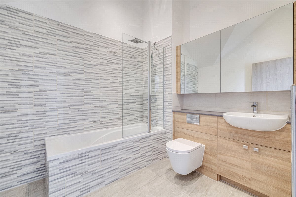 4 bedroom house, Lower Marsh Lane, Kingston upon Thames KT1