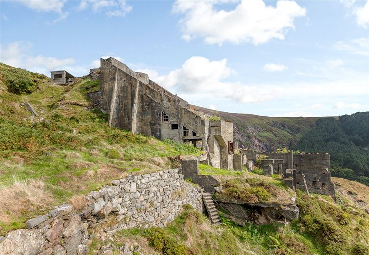 329 acres House, Llithfaen, Pwllheli LL53 - Available