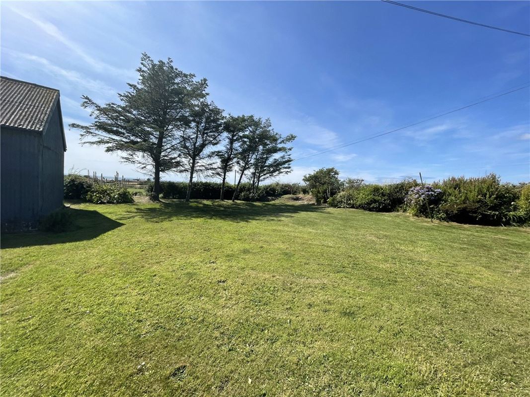 6 acres House, Tudweiliog, Pwllheli LL53 - Available