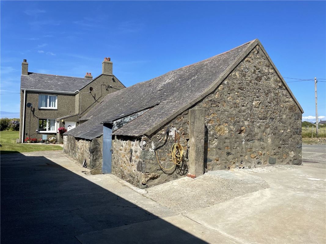 6 acres House, Tudweiliog, Pwllheli LL53 - Available