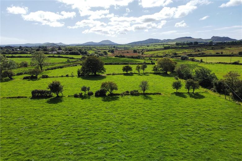24.6 acres Farm, Llithfaen, Pwllheli LL53 - Available