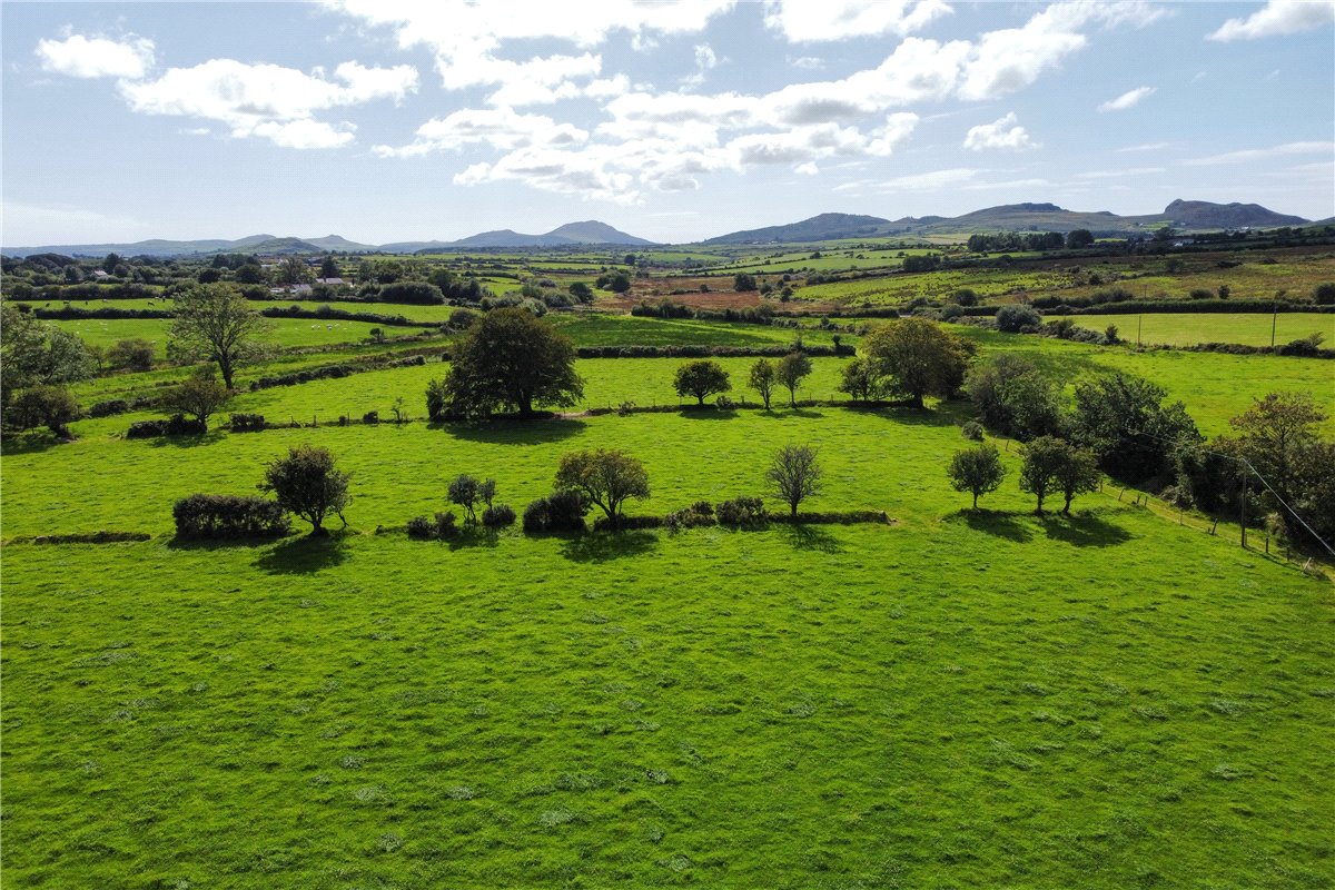 24.6 acres Farm, Llithfaen, Pwllheli LL53 - Available