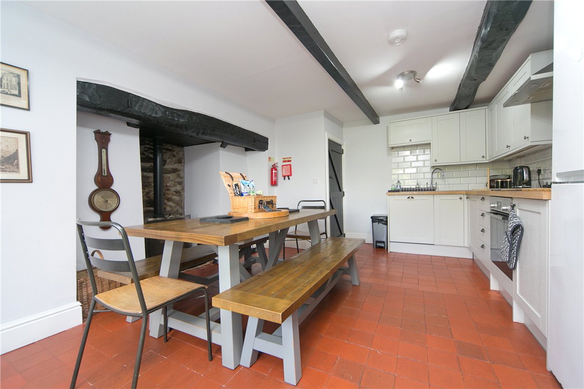  bedroom house, Ynys, Talsarnau LL47 - Available