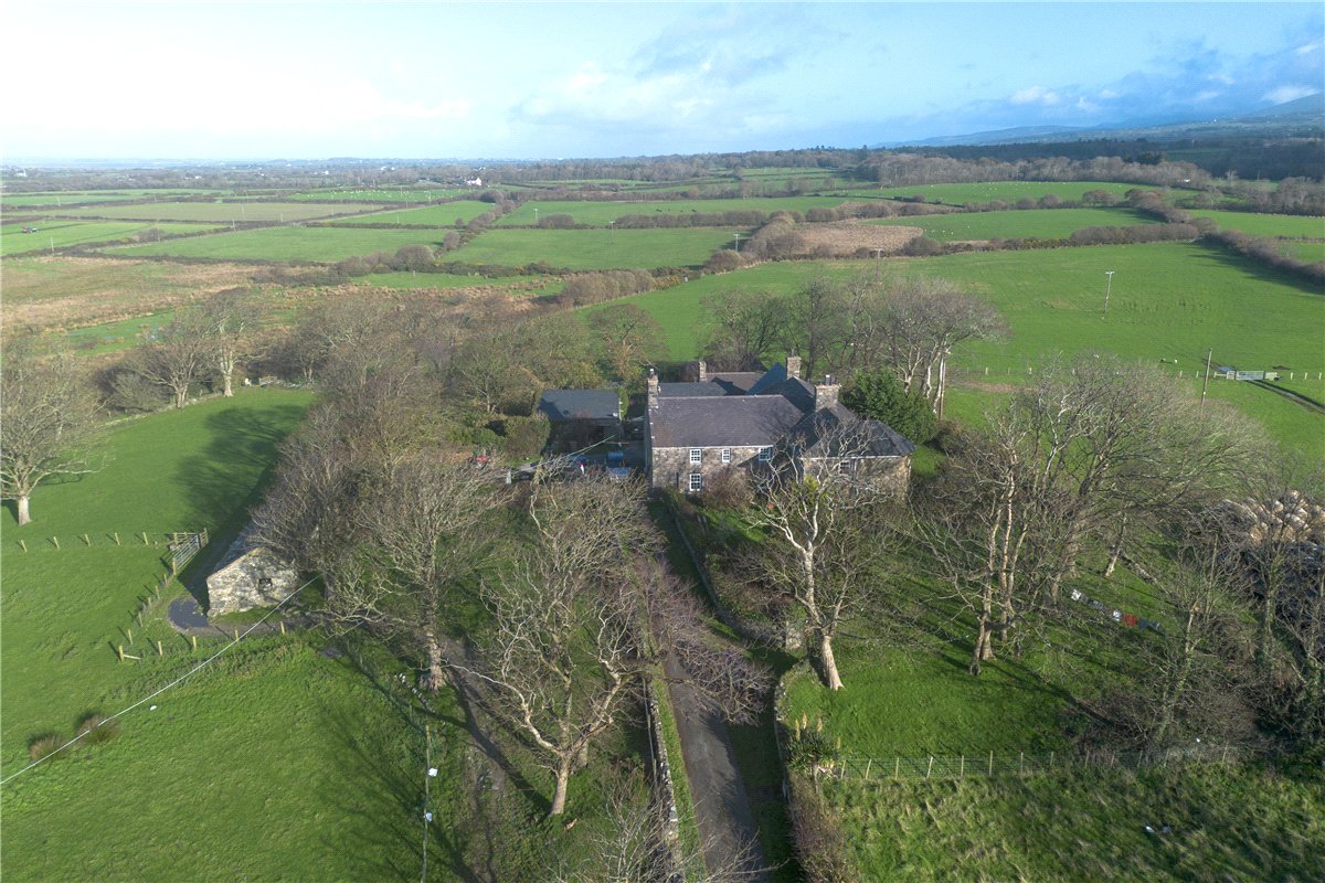265 acres Farm, Pontllyfni, Caernarfon LL54 - Available