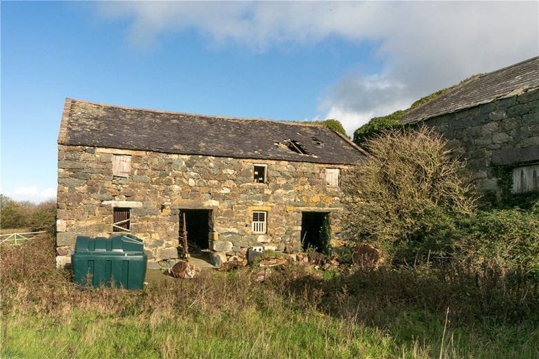 265 acres Farm, Pontllyfni, Caernarfon LL54 - Available