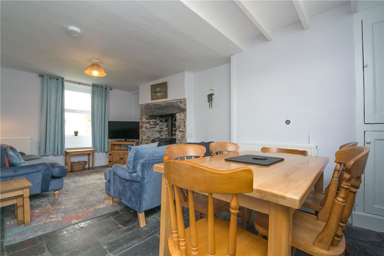  bedroom house, Ynys, Talsarnau LL47 - Available